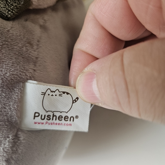 Pusheen- Cute Gray Cat Plush with Ice Cream 10" - Picture 6 of 7